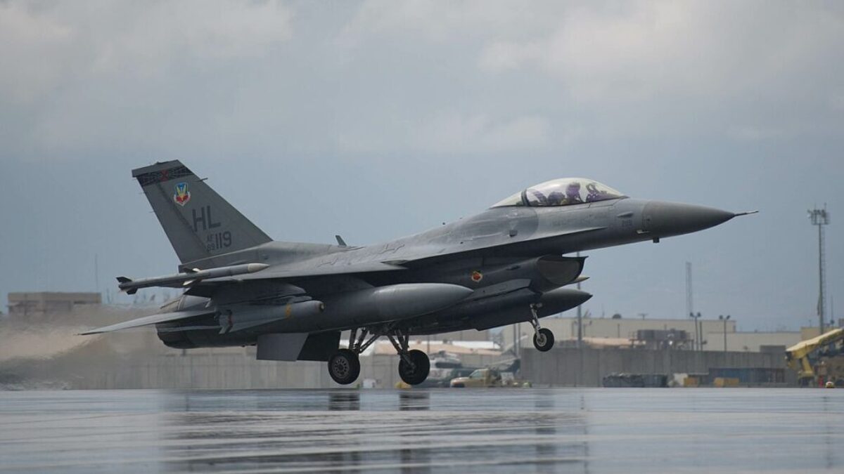 F-16 Fighting Falcon