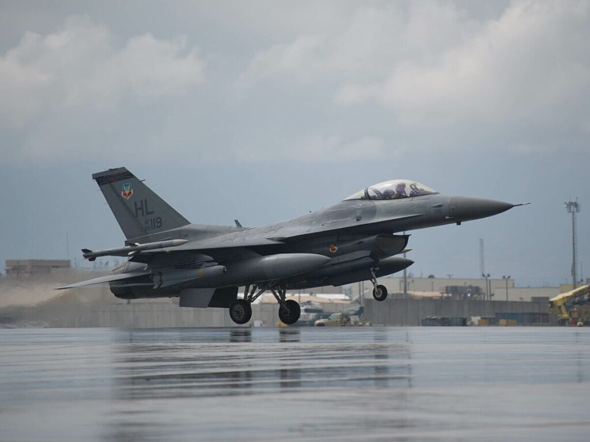 F-16 Fighting Falcon