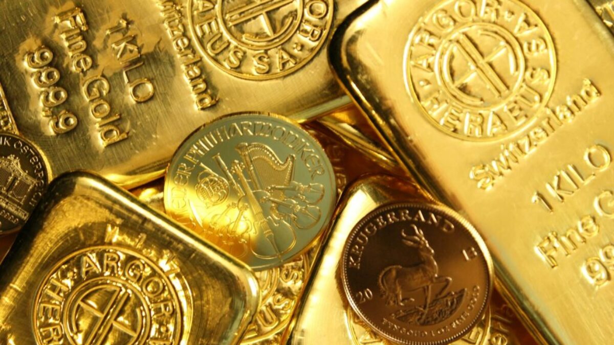 gold and silver round coins