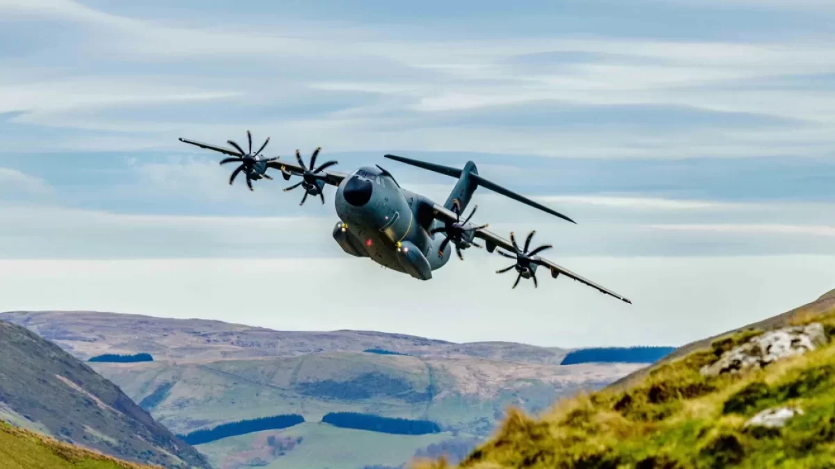 Airbus dokončuje první letoun A400M pro Kazachstán