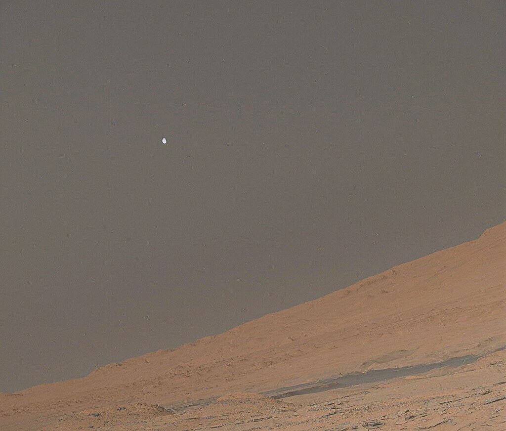 Phobos - MSL Sol 613 - MastCam - Techsvět