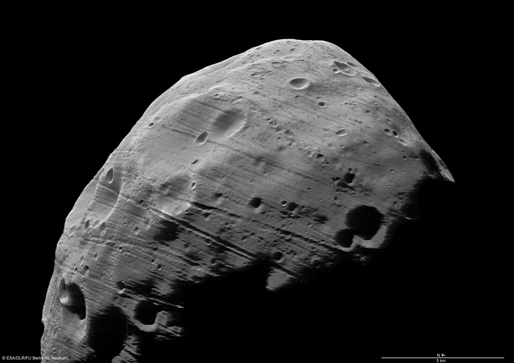 Closest view of martian moon Phobos to date - Techsvět