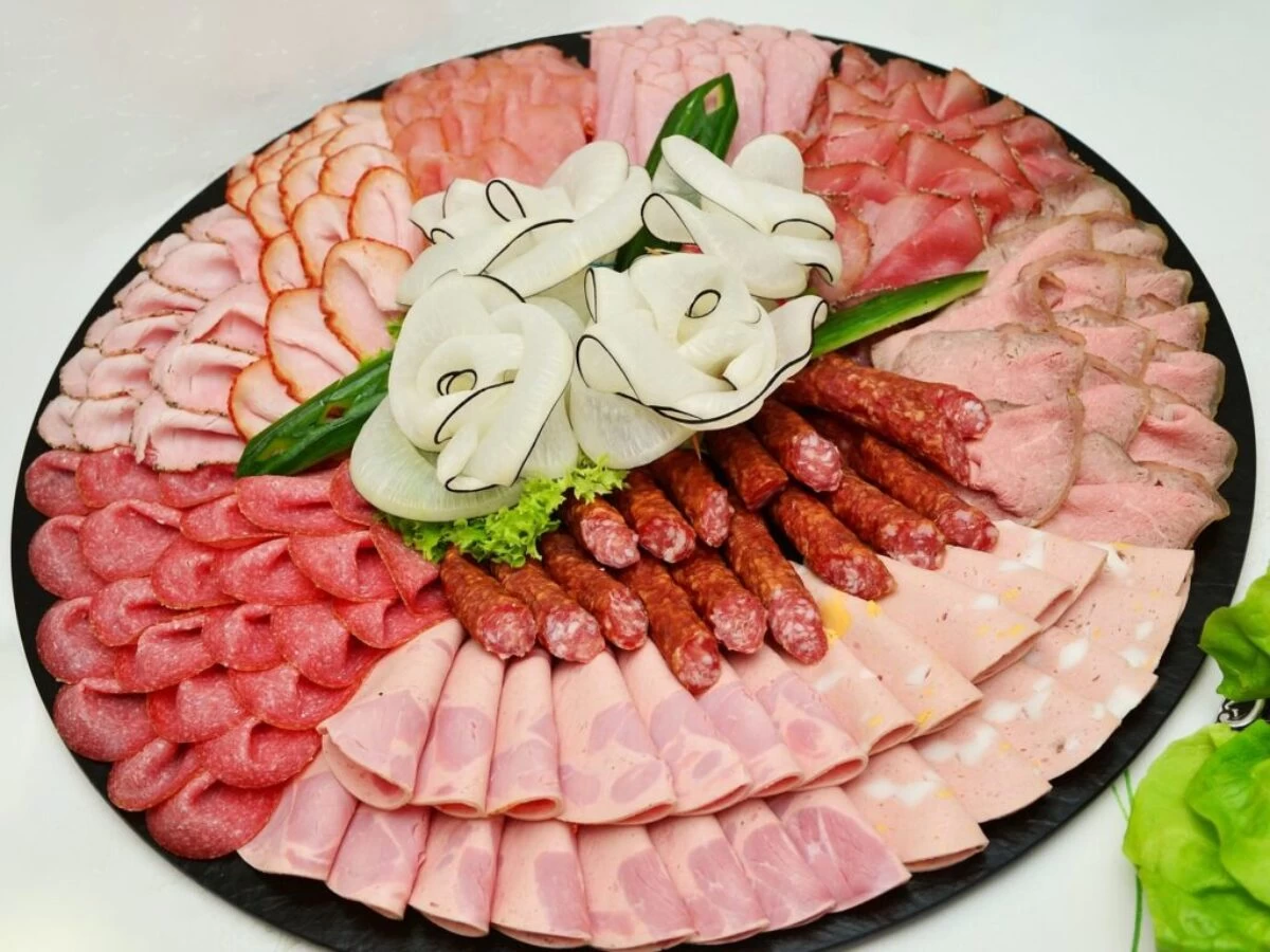sausage platter, sausages, sausage