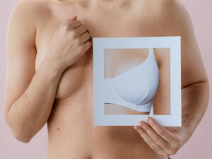 Augmentace 250 ml implantáty patří k nejoblíbenějším estetickým procedurám