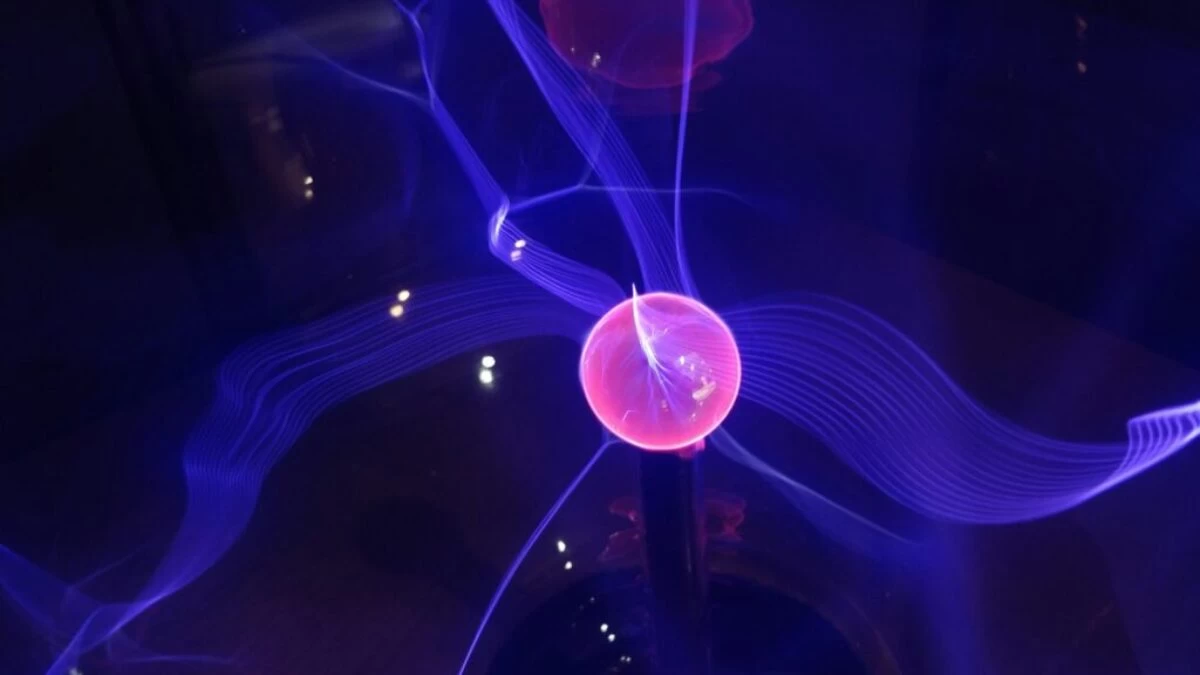 red ball with purple aura digital wallpaper