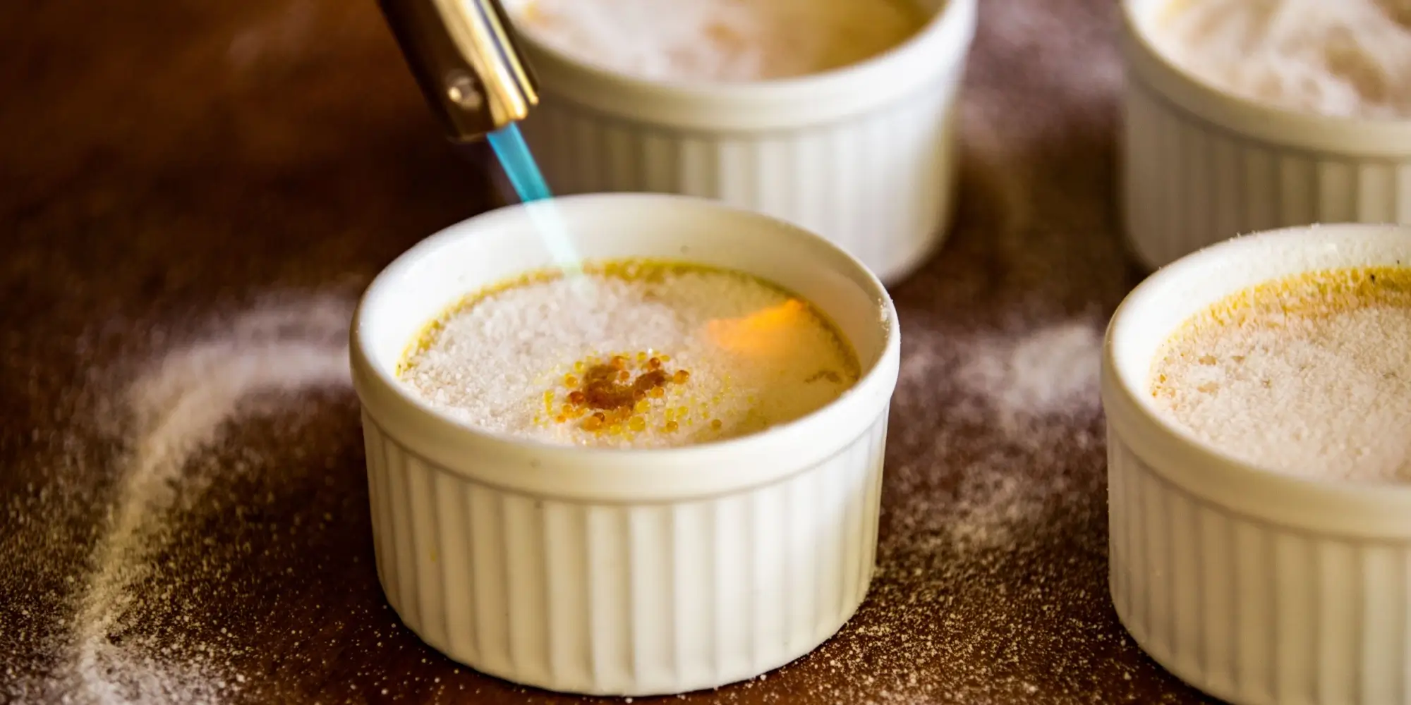 Rozhodně není nutné doma crème brûlée flambovat. - Techsvět crème brûlée