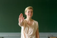zoufalá učitelka