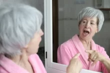 Žena mluvící sama se sebou
