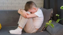Rozrušené malé dítě