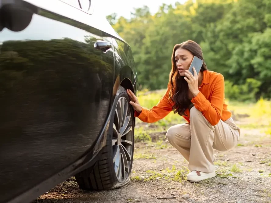 Auto bez rezervního kola může znamenat spoustu nepříjemných řešení.