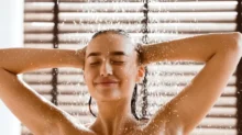 Kdy je lepší si dát sprchu? Večer, nebo ráno?