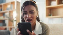 obtěžující telefonát