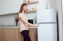 žena u mrazáku