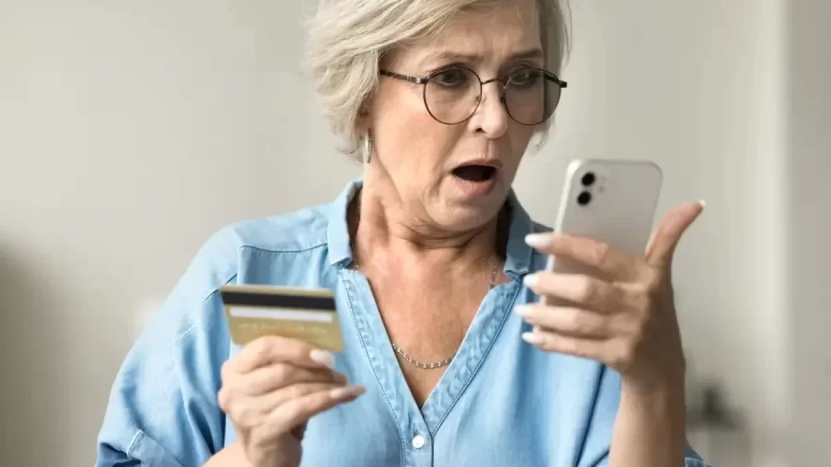Bankovní účet lze vybílit skrze mobilní aplikace.