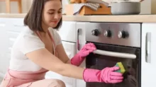 Tento trik usnadní čištění trouby.