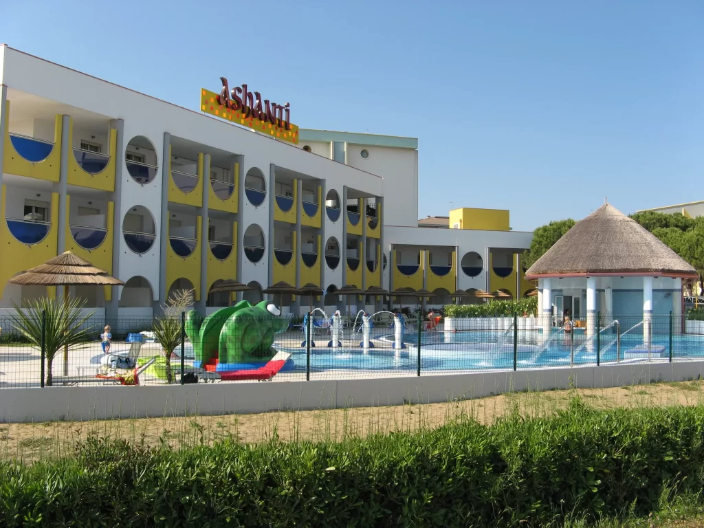 Bibione_Metropolitan_City_of_Venice_Italy_-_panoramio - Techsvět Hotel v Bibione