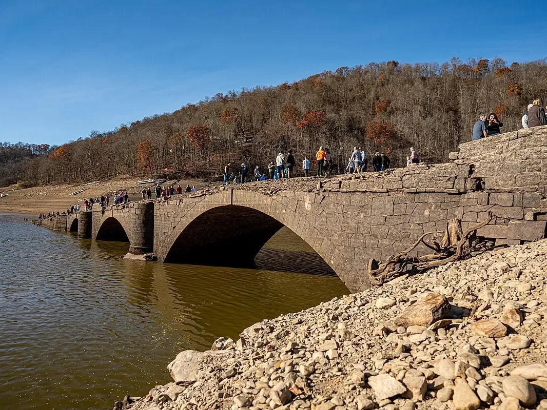 Great Crossings Bridge