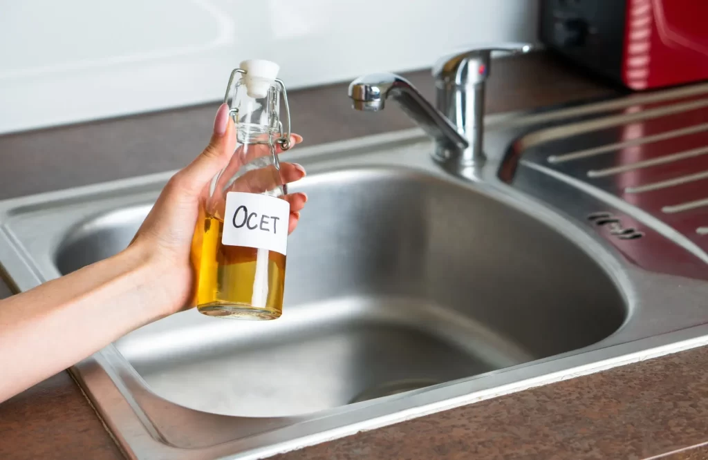 Shutterstock_2127482045 - Techsvět Ocet