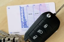 Statisíce řidičů čeká do konce roku výměna řidičáků.