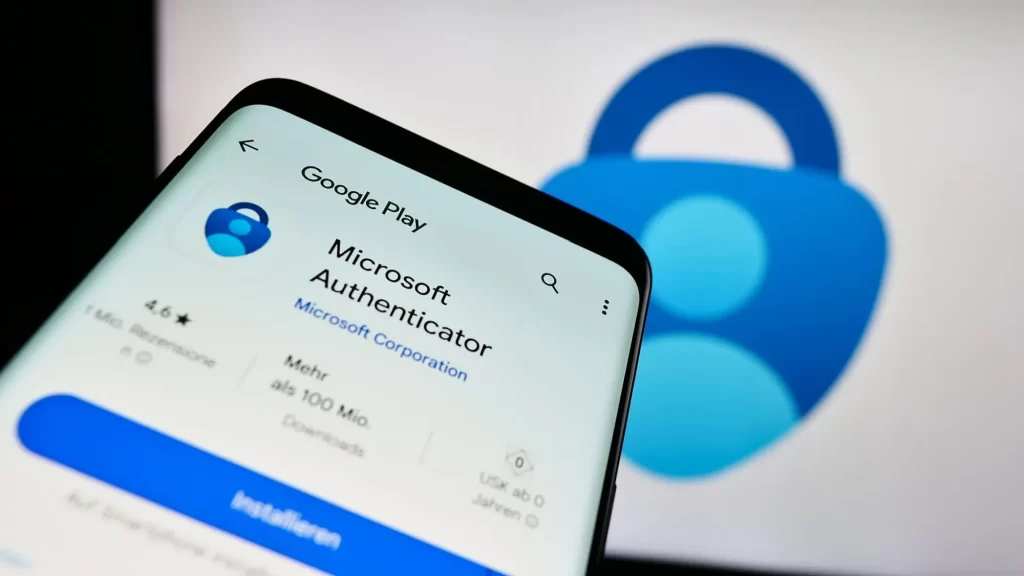 Microsoft Authenticator – jednoduché, rychlé a vysoce zabezpečené dvojúrovňové ověřování, a to napříč aplikacemi - Techsvět Microsoft Authenticator na displeji mobilního telefonu