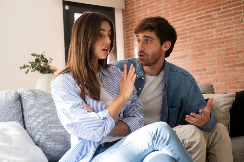 Hádka může vyústit až v rozchod - Techsvět Hádka