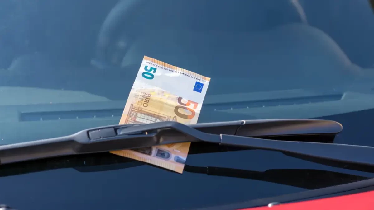 50 eur za stěračem vozu
