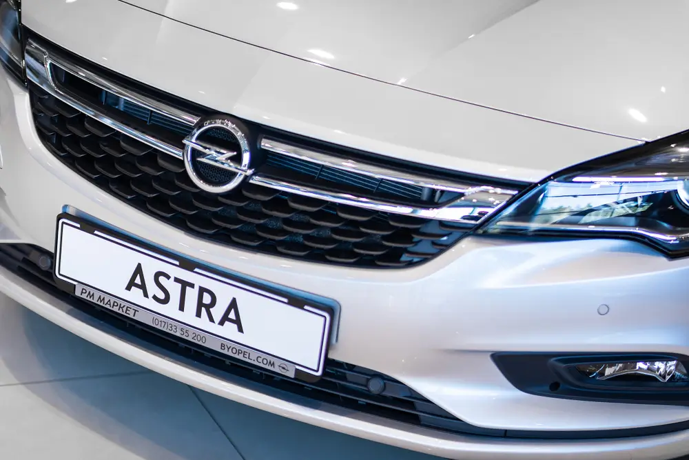 shutterstock_1369382936 - Techsvět opel astra