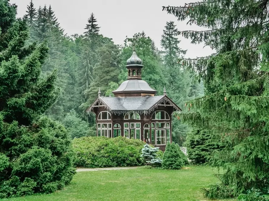 Pitný pavilon v Karlově Studánce