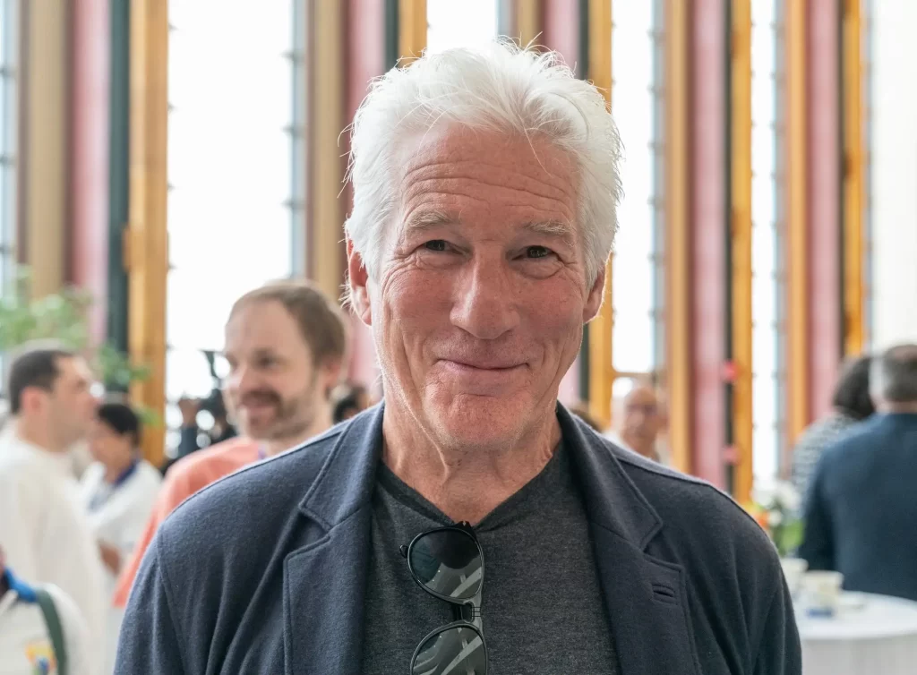shutterstock_2320878883 - Techsvět Richard Gere