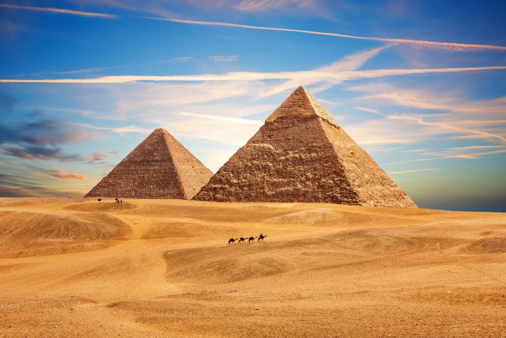 shutterstock_2434319603 - Techsvět Pyramidy