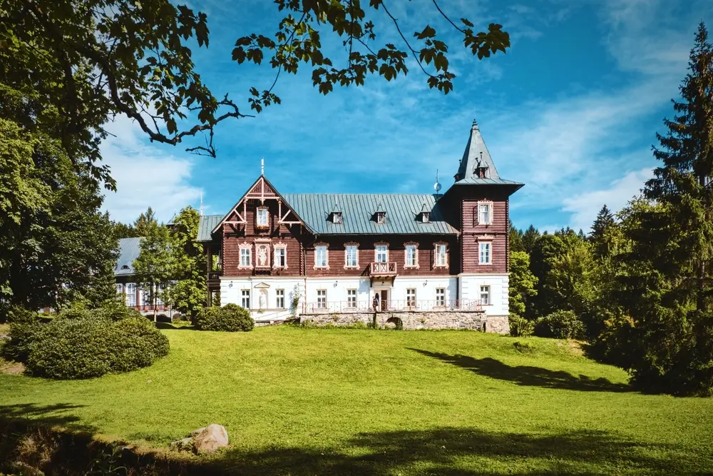 - Techsvět Lázeňská vila Vlasta v Karlově Studánce