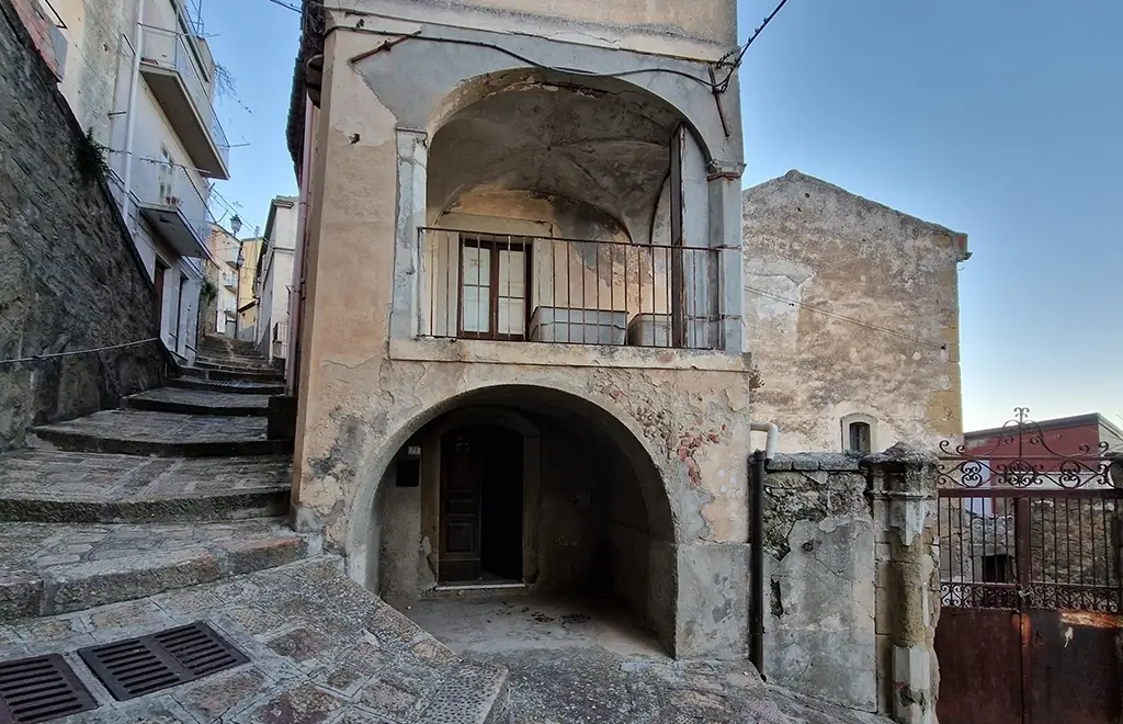 241709653973original-1673600759-casadelprete9 - Techsvět Dům v Itálii za 1 euro