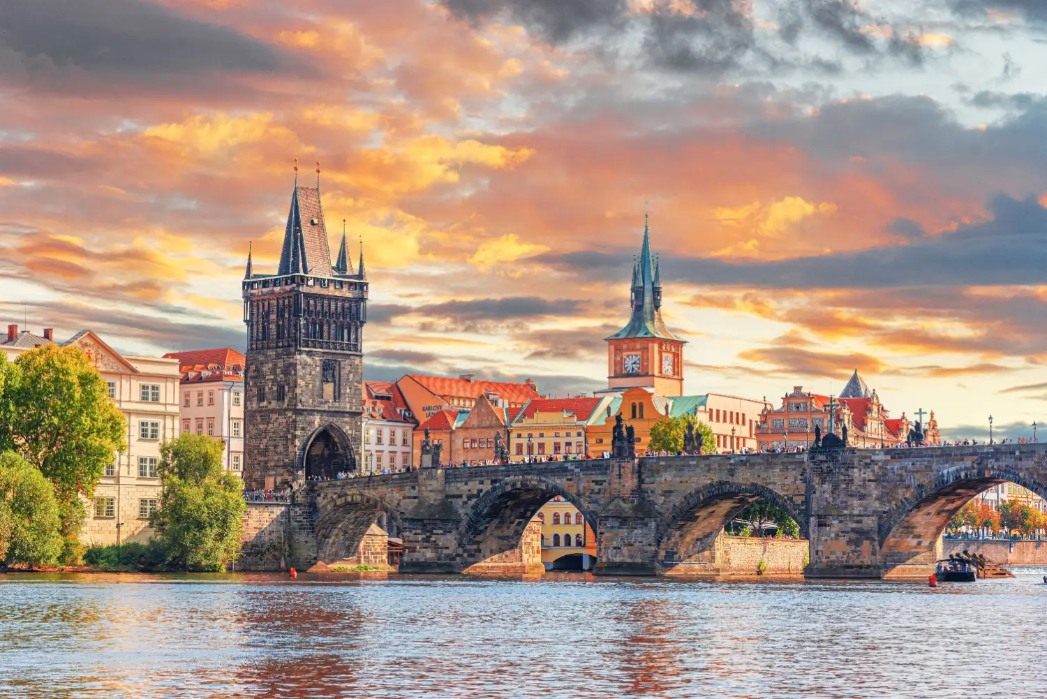 Pohled na Vltavu a Karlův most