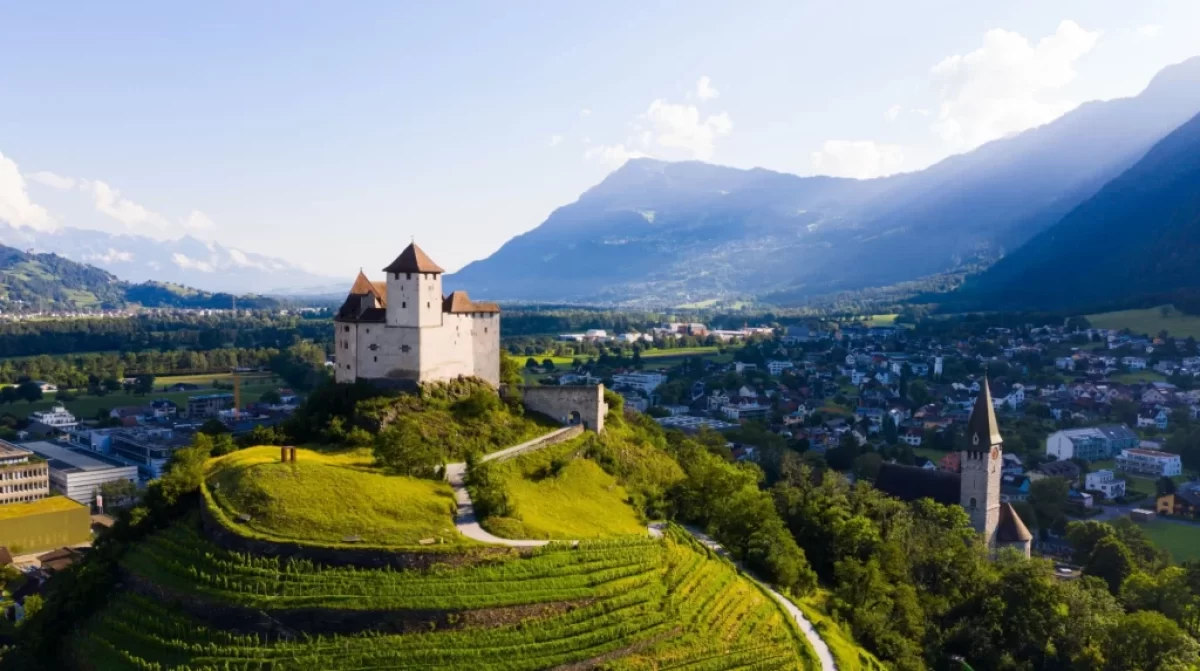Hrad Vaduz z leteckého pohledu
