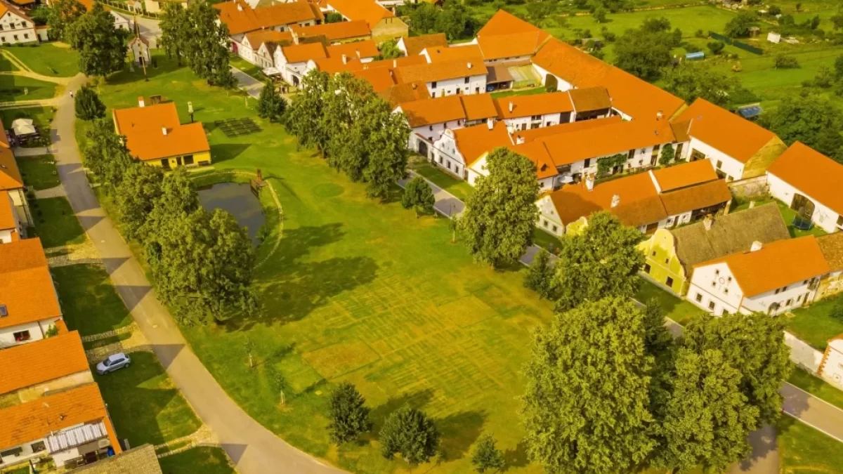 Holašovice z ptačí perspektivy