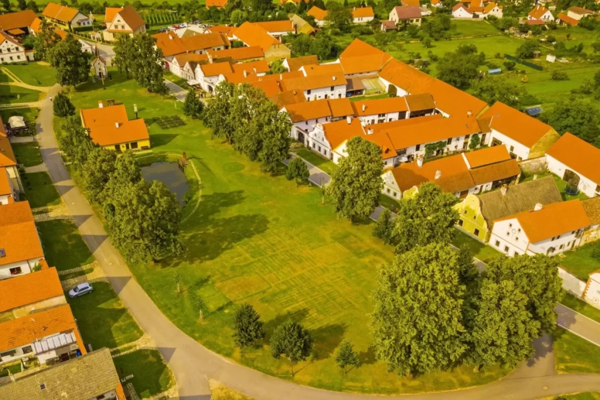 Holašovice z ptačí perspektivy