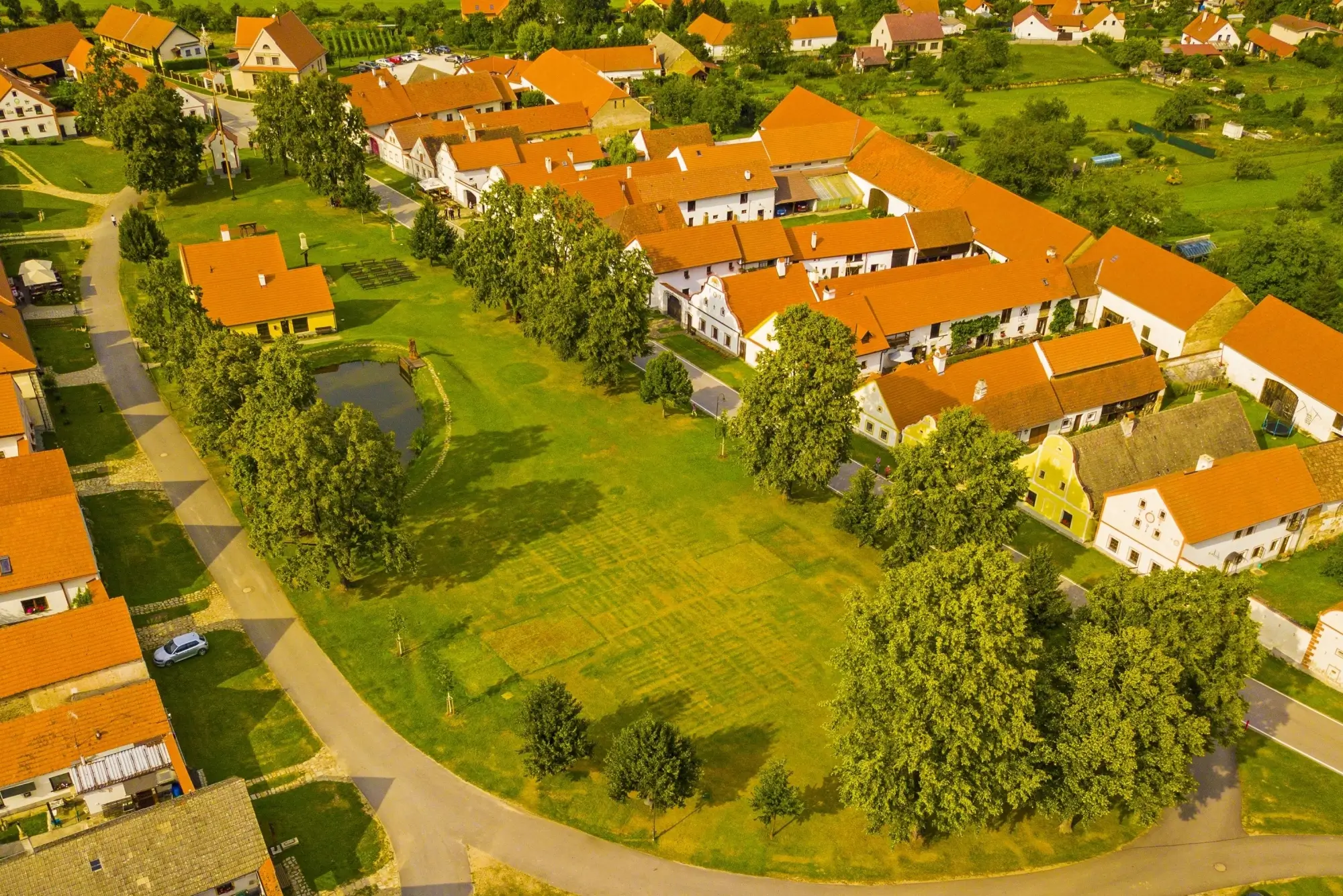 Holašovice z ptačí perspektivy