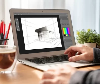 Architekt modeluje garáž v laptopu