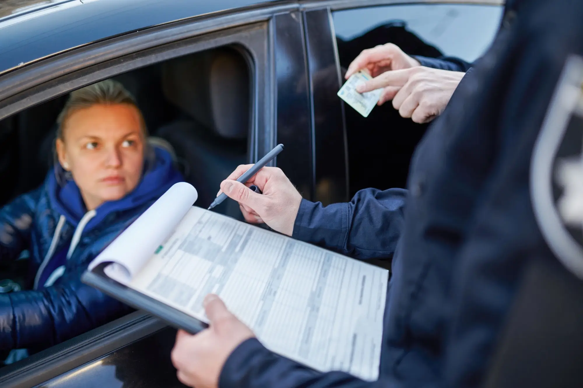 Shutterstock_2069867084 - Techsvět Policejní kontrola