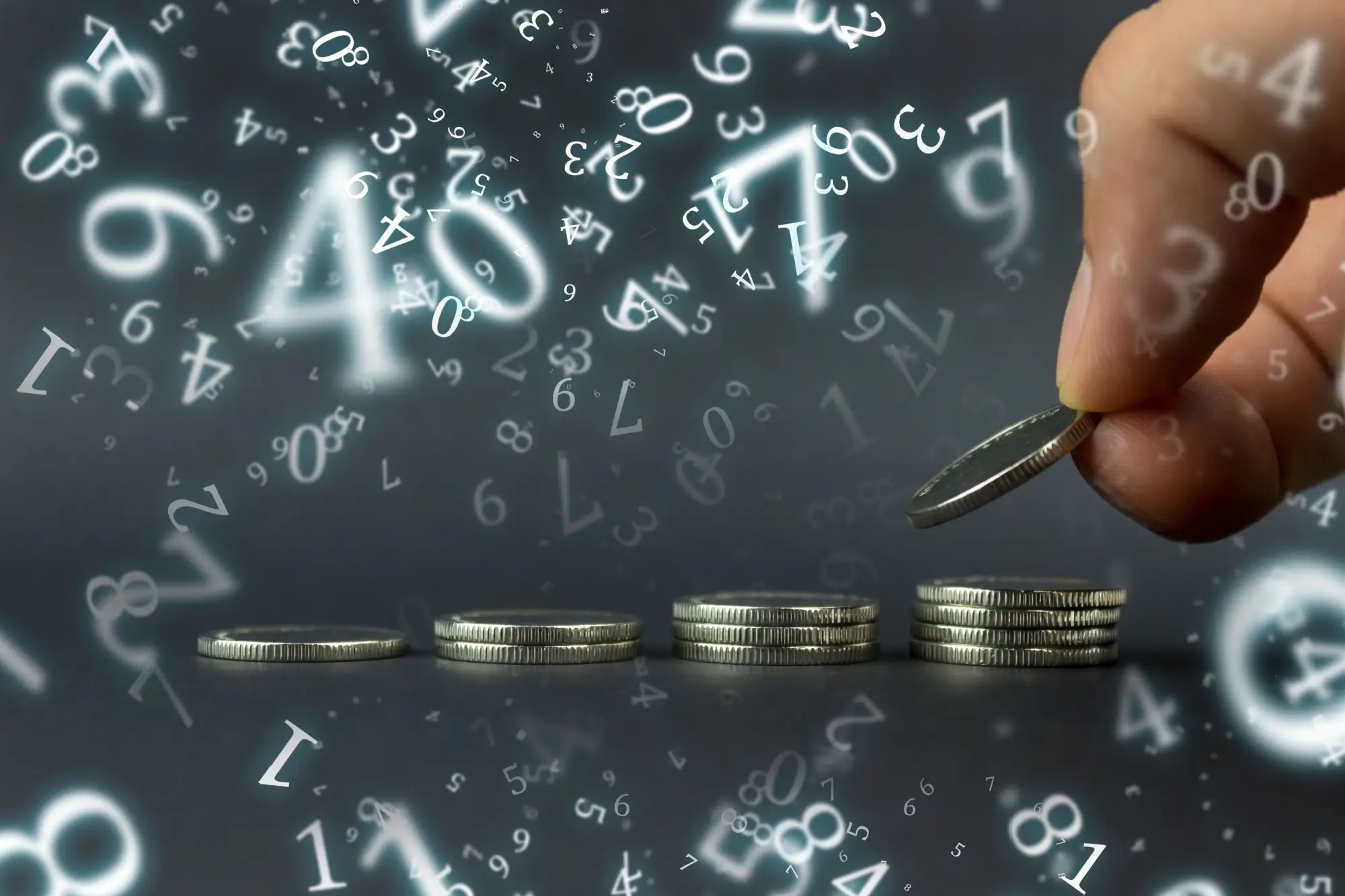 finanční horoskop s čísly a mincemi