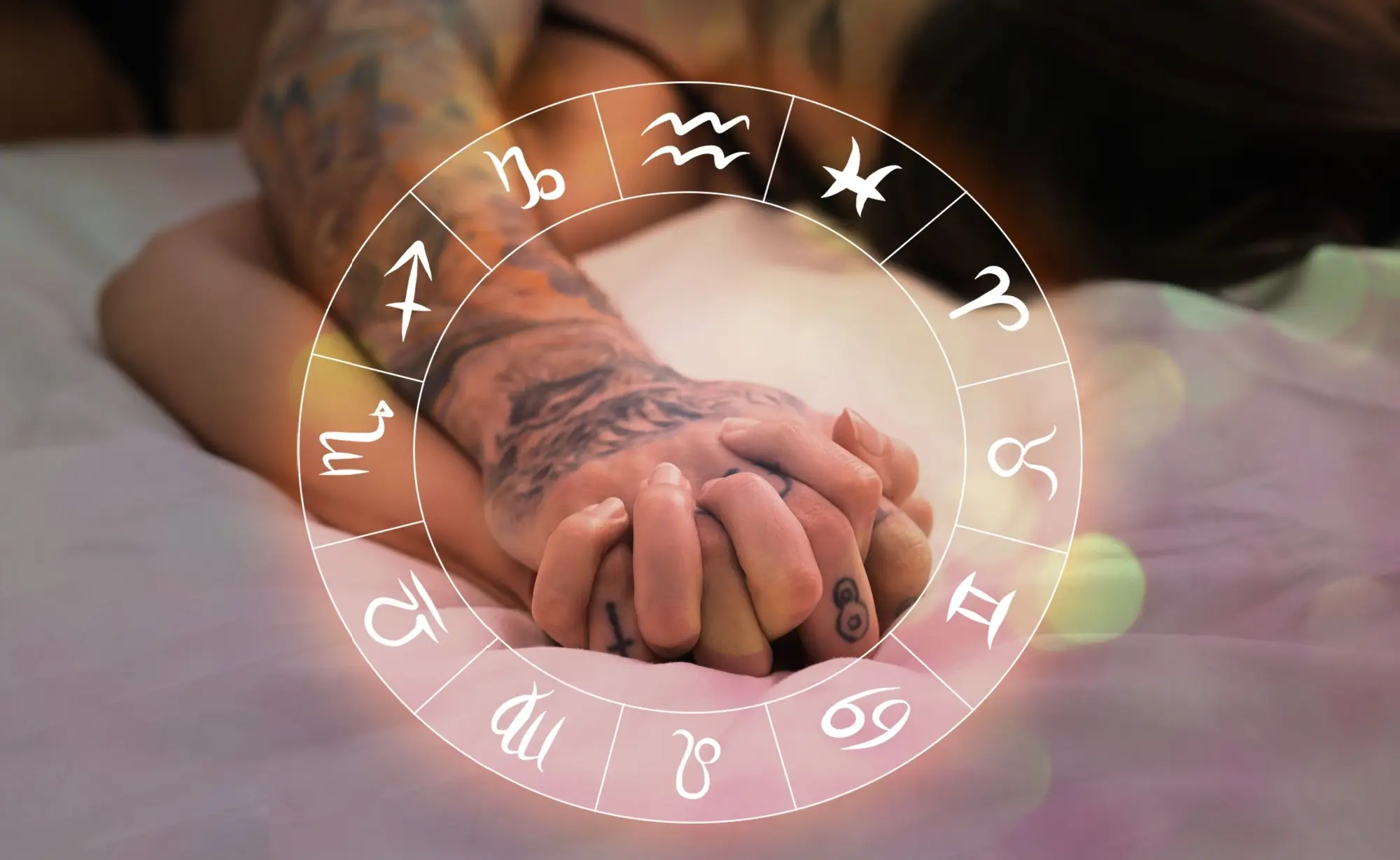 horoskop lásky, pár se drží za ruce