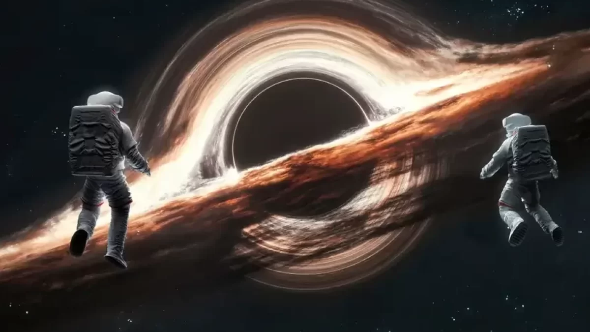 Simulace astronautů sledující černou díru