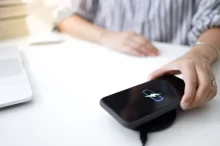 Bezdrátové nabíjení telefonu