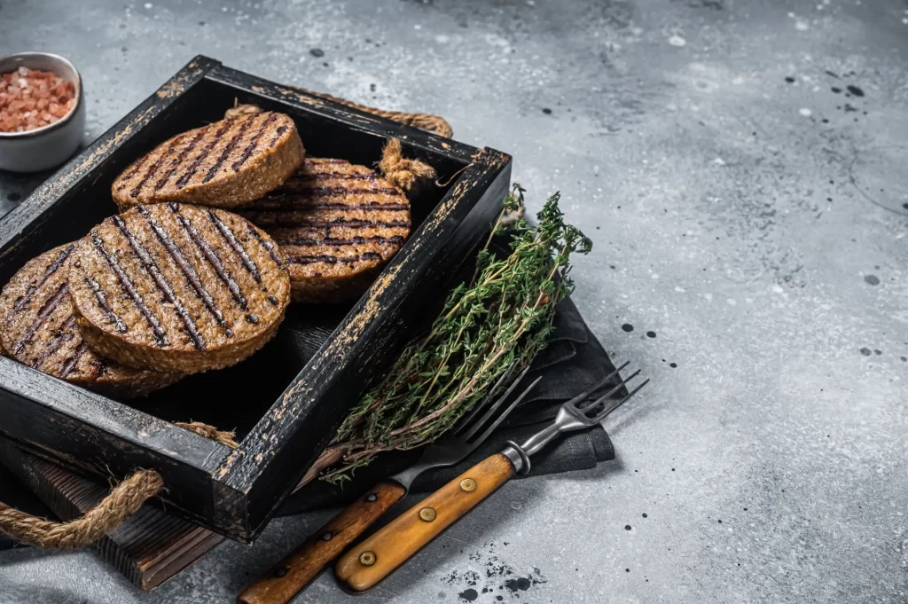 Veganské maso nechutná vůbec špatně - Techsvět veganské burgery