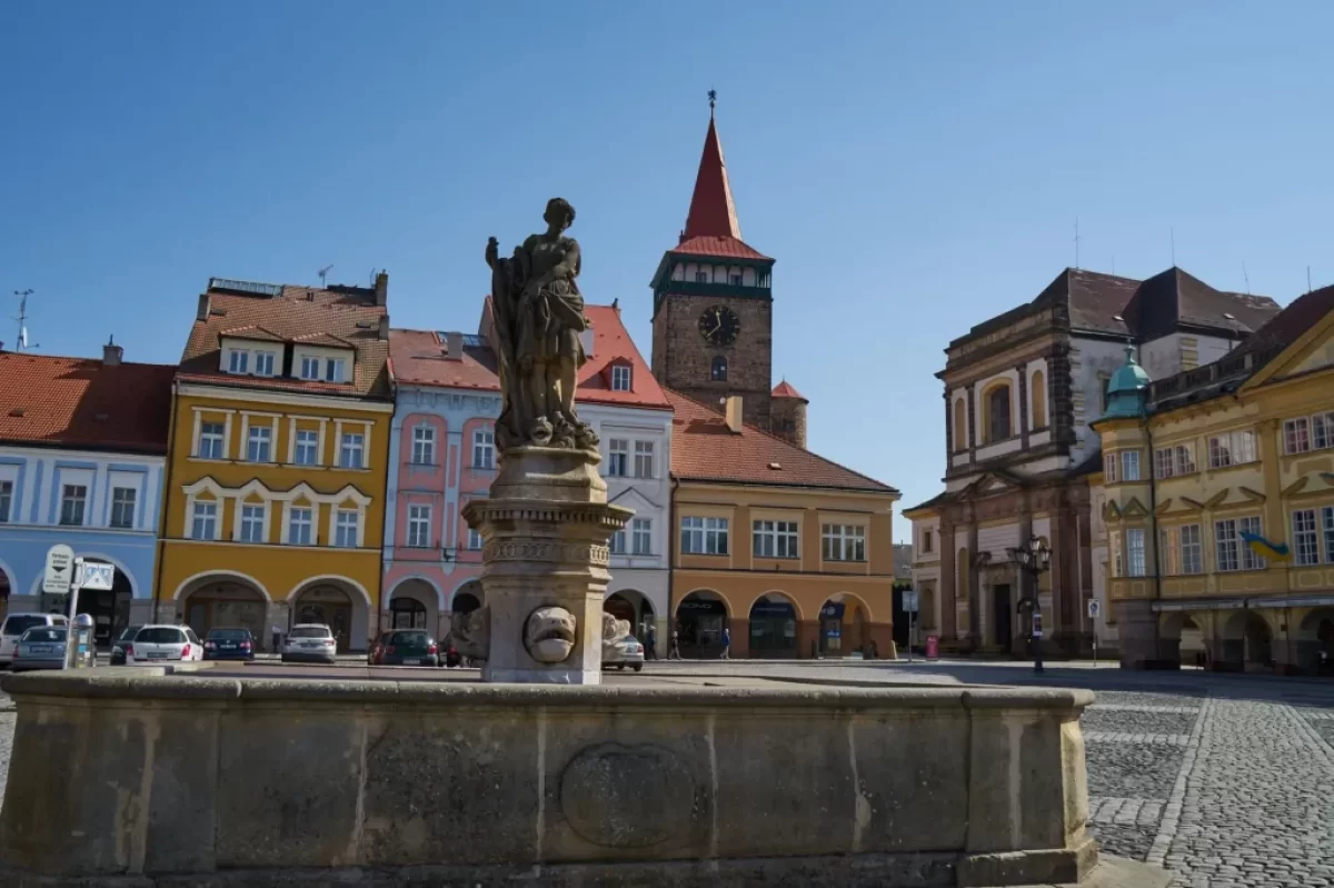 Kašna na Valdštejnově náměstí v Jičíně