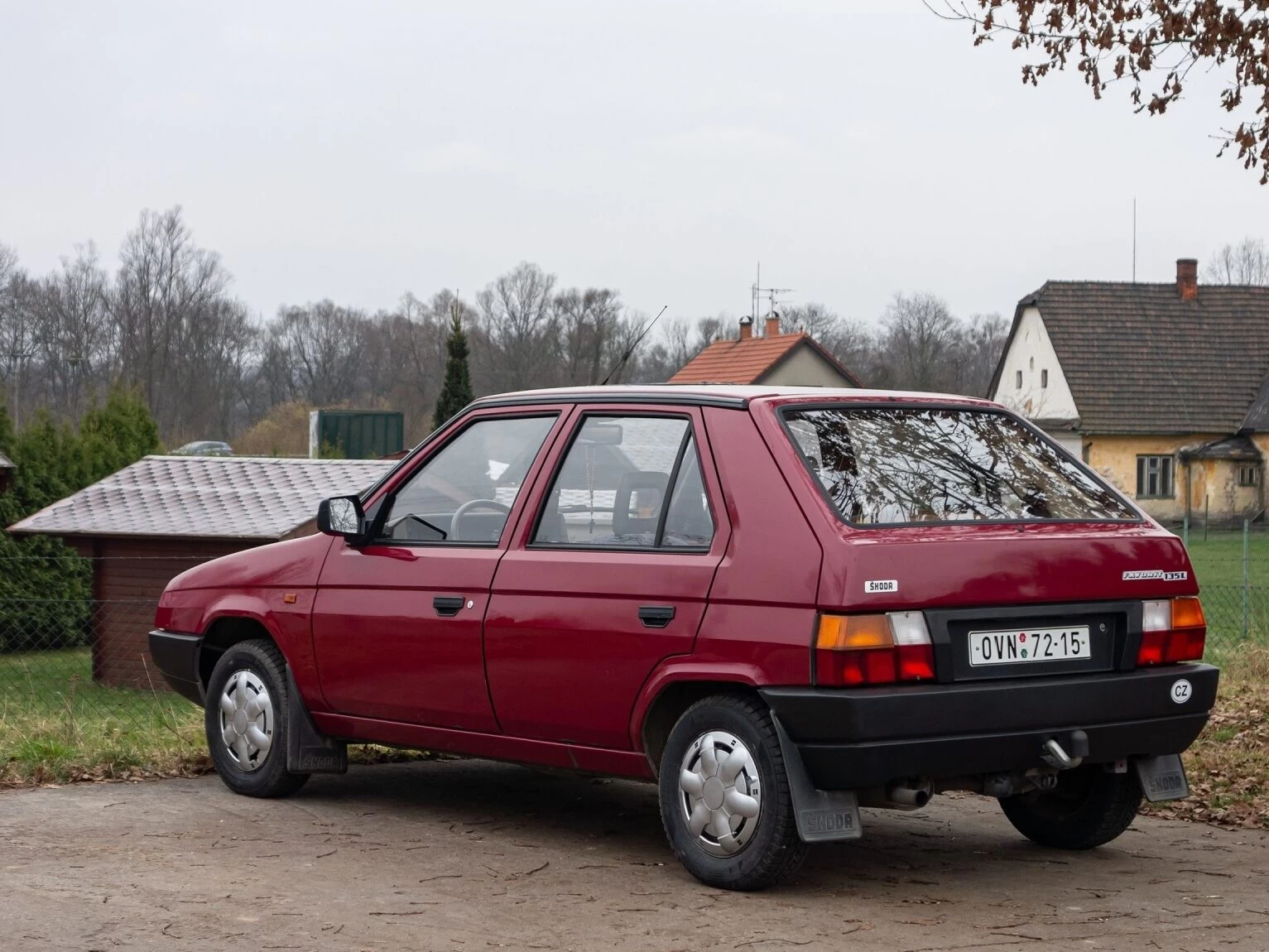 Škoda Favorit se starou SPZ