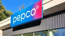 Pohled na logo obchodu Pepco