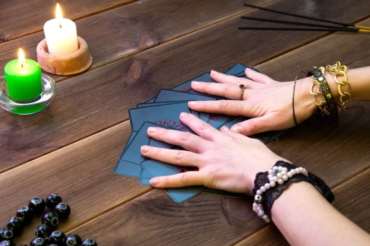 Runové karty mají dobré zprávy pro dvě znamení zvěrokruhu.