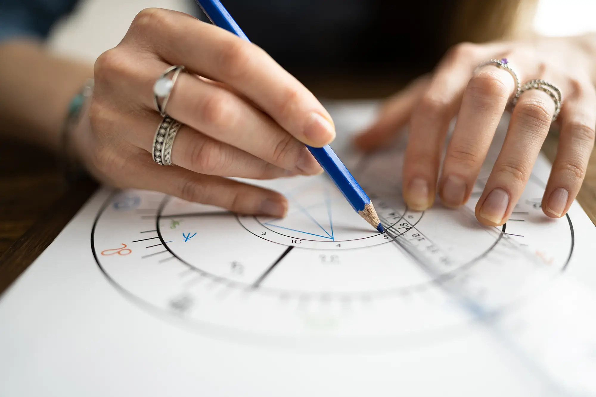 astroložka kreslí horoskop