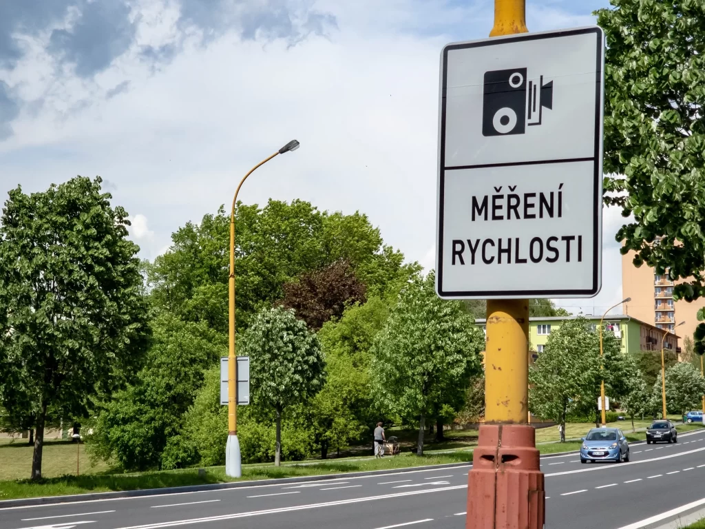 - Techsvět značka "Měření rychlosti"